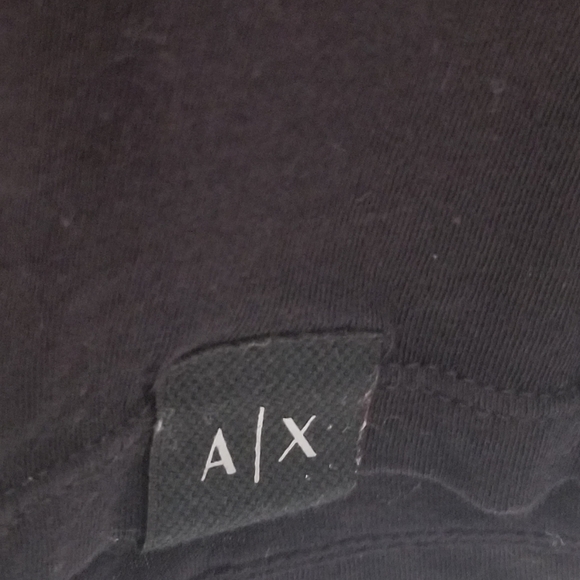 Armani v neck tshirt with pattern accent - Picture 3 of 12